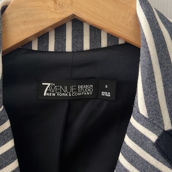 NWOT New York and Company Knit Striped Blazer - Picture 2 of 10